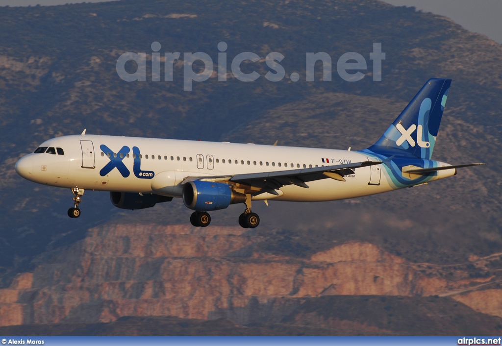 F-GTHL, Airbus A320-200, XL Airways France