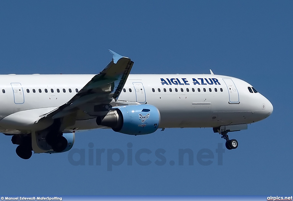 F-GUAA, Airbus A321-200, Aigle Azur