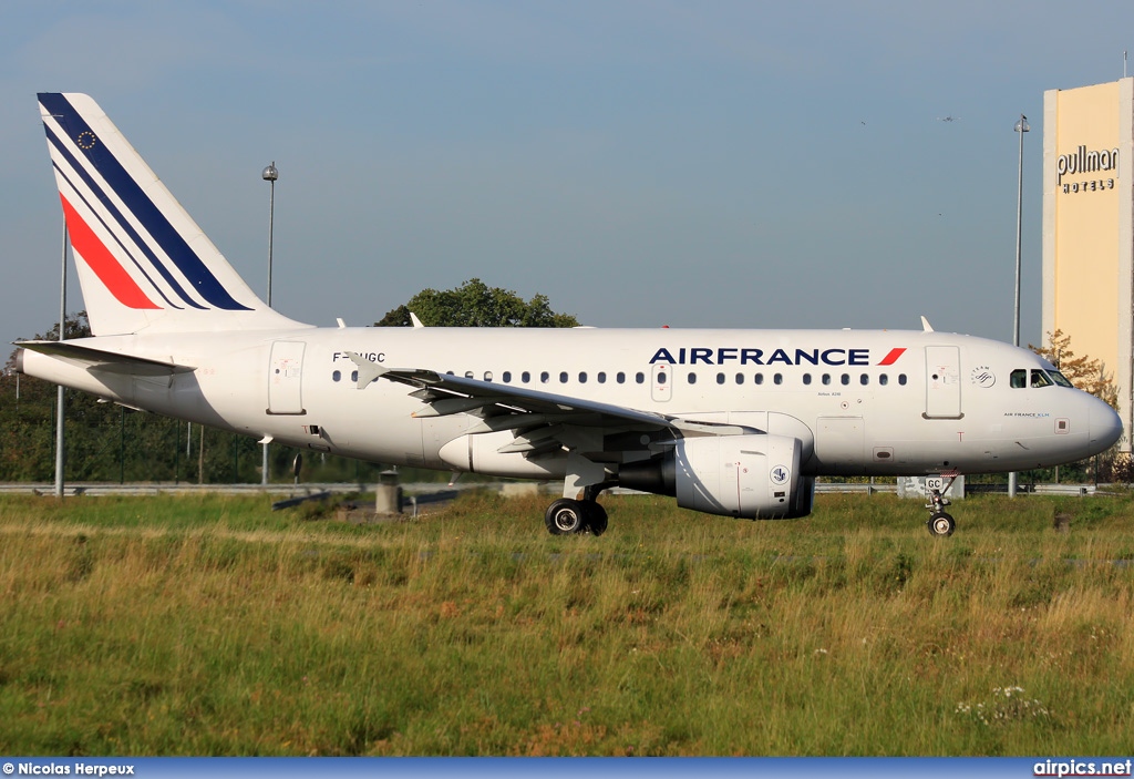 F-GUGC, Airbus A318-100, Air France