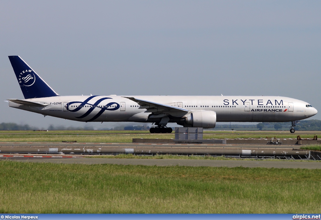 F-GZNE, Boeing 777-300ER, Air France