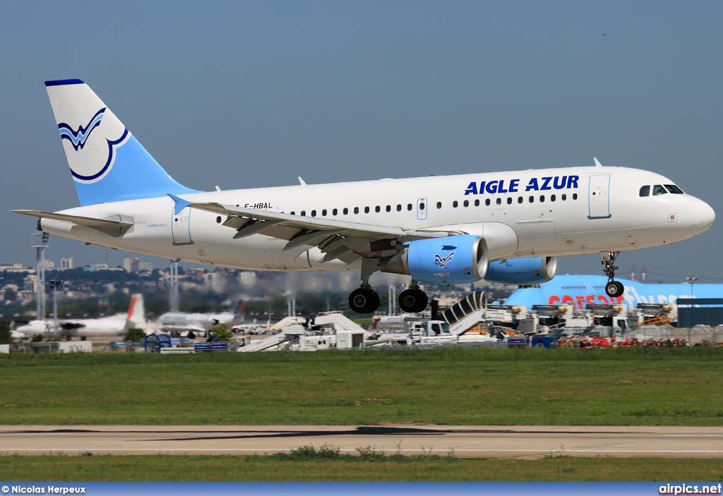 F-HBAL, Airbus A319-100, Aigle Azur