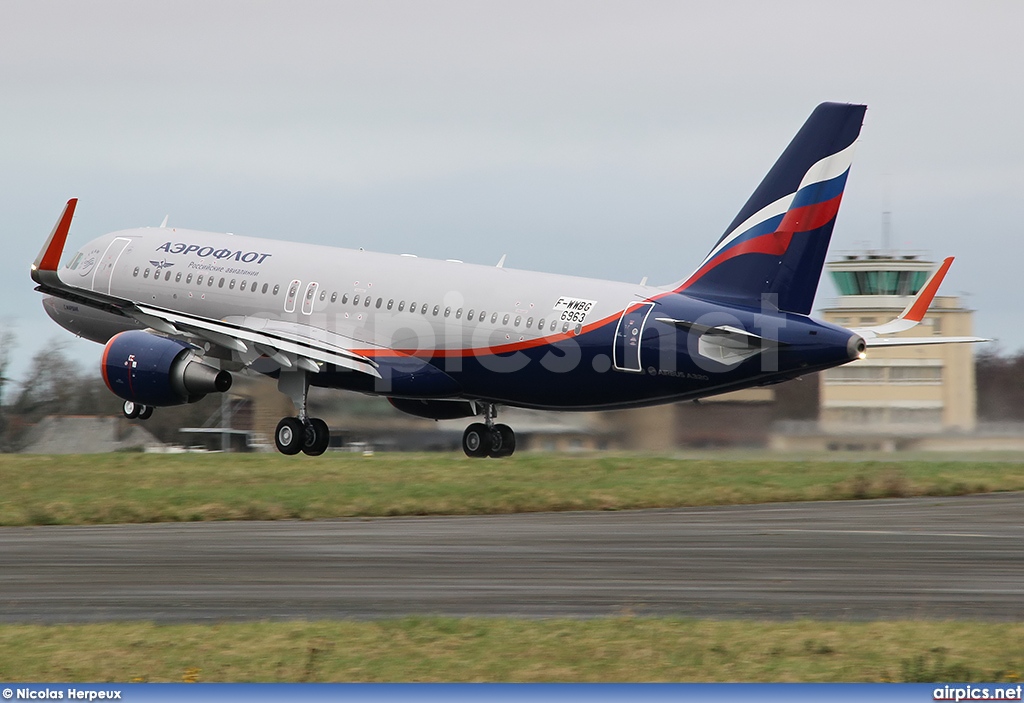 F-WWBG, Airbus A320-200, Aeroflot