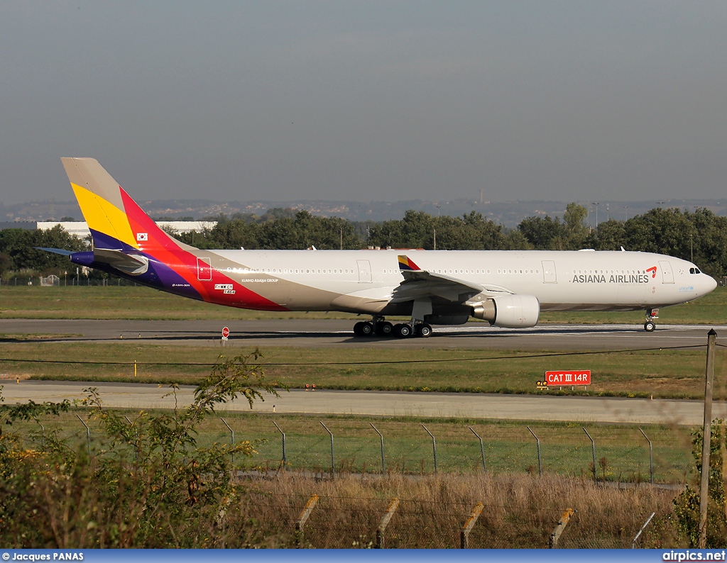 F-WWCY, Airbus A330-300, Asiana Airlines