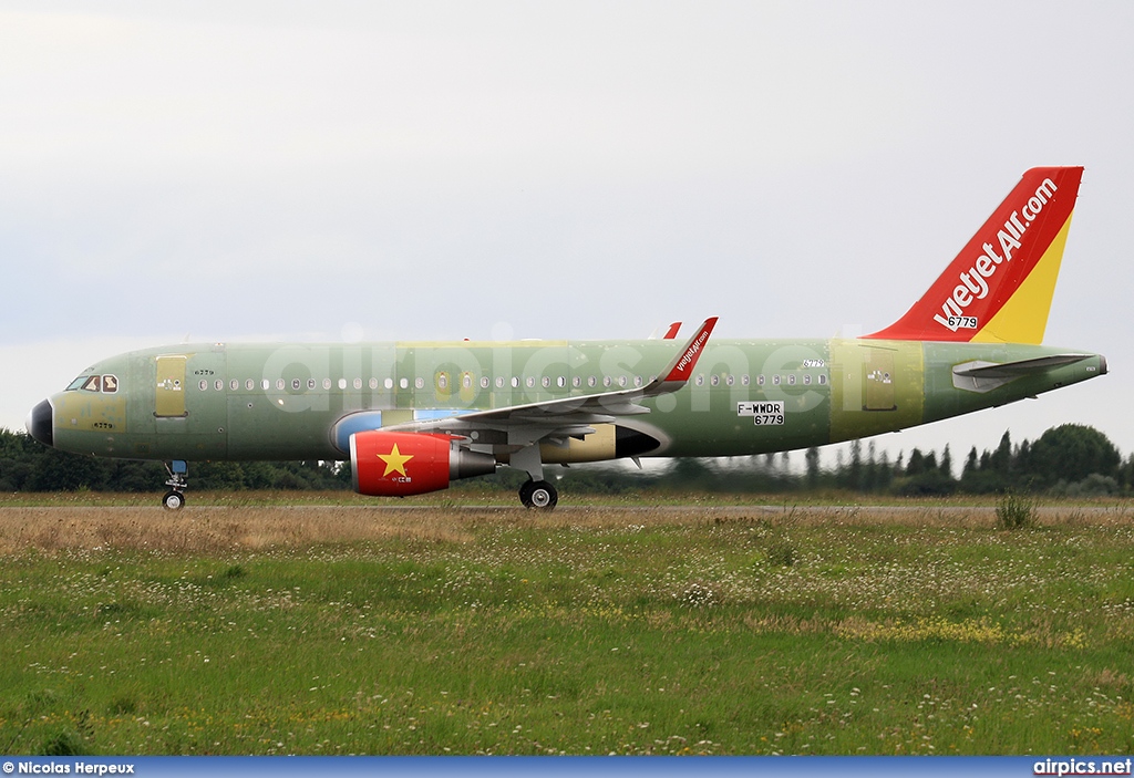 F-WWDR, Airbus A320-200, VietJetAir