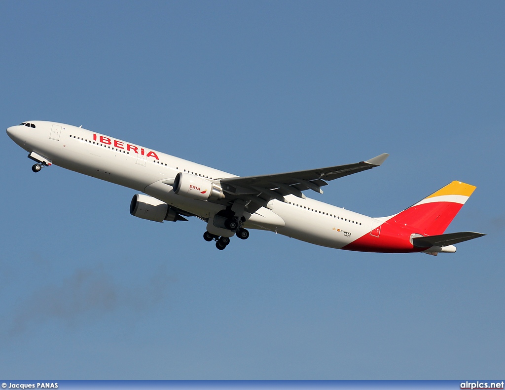 F-WWKA, Airbus A330-300, Iberia