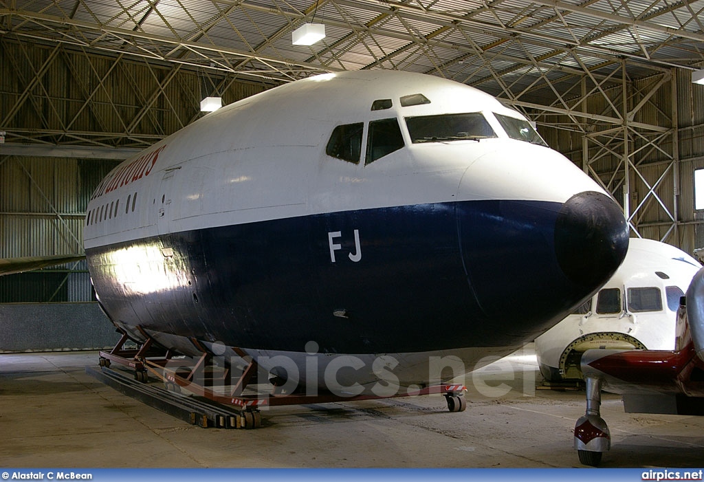 G-APFJ, Boeing 707-400, British Airtours