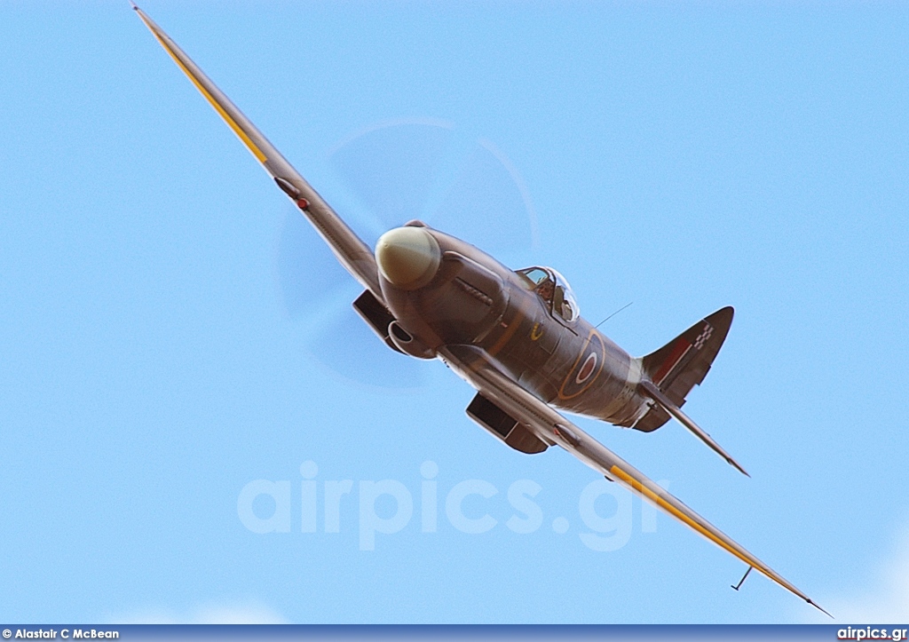 G-BUOS, Supermarine Spitfire FR18, Untitled