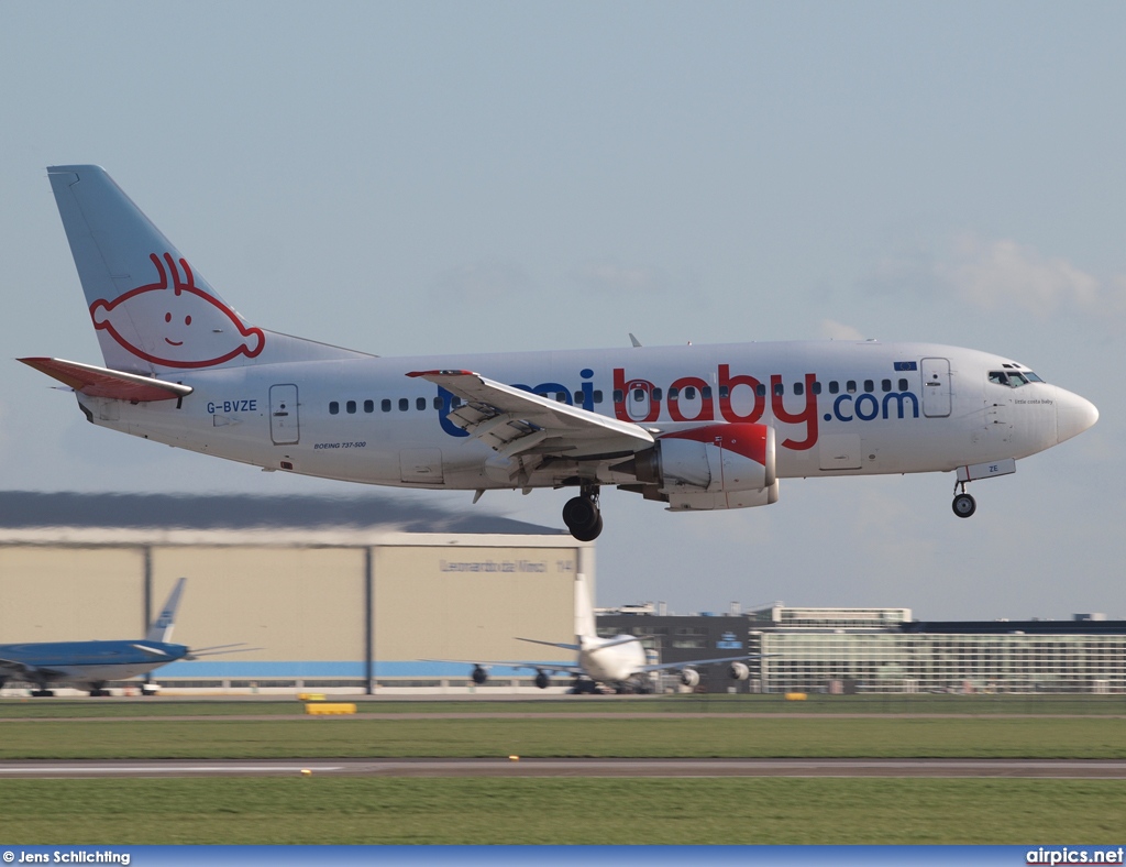 G-BVZE, Boeing 737-500, bmibaby