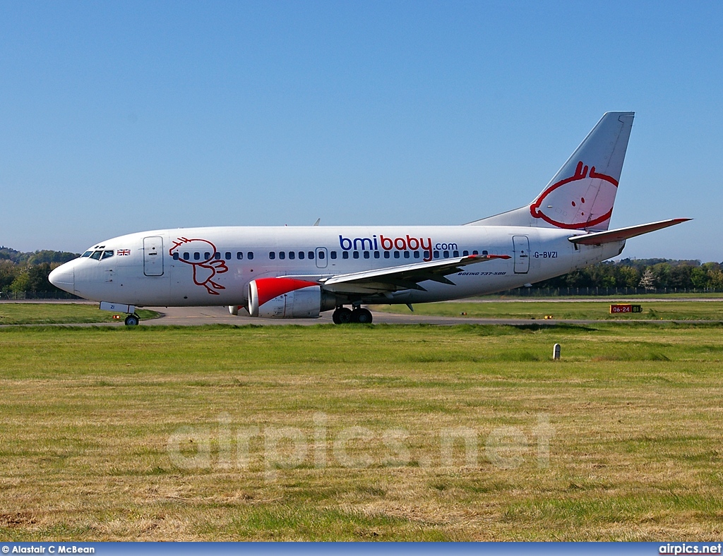 G-BVZI, Boeing 737-500, bmibaby