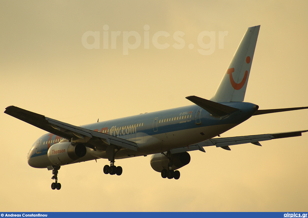 G-BYAJ, Boeing 757-200, Thomsonfly