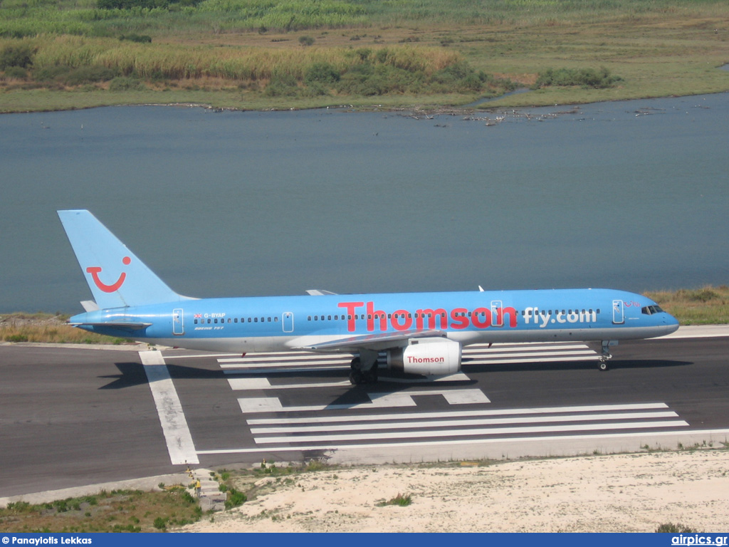 G-BYAP, Boeing 757-200, Thomsonfly