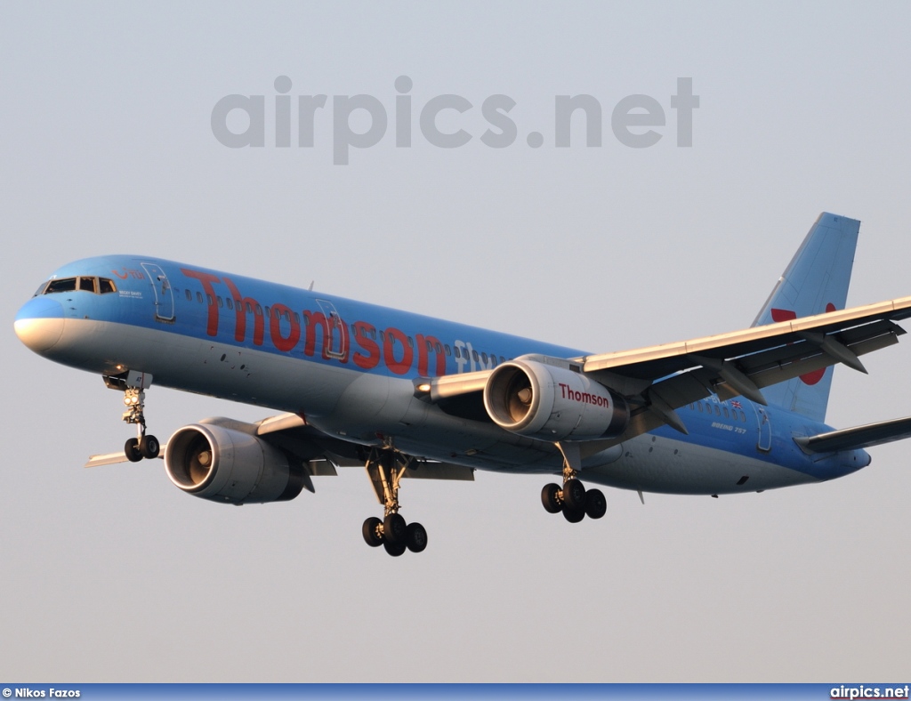 G-BYAT, Boeing 757-200, Thomsonfly