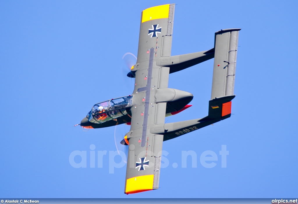 G-BZBK, North American (Rockwell) OV-10B Bronco, Private