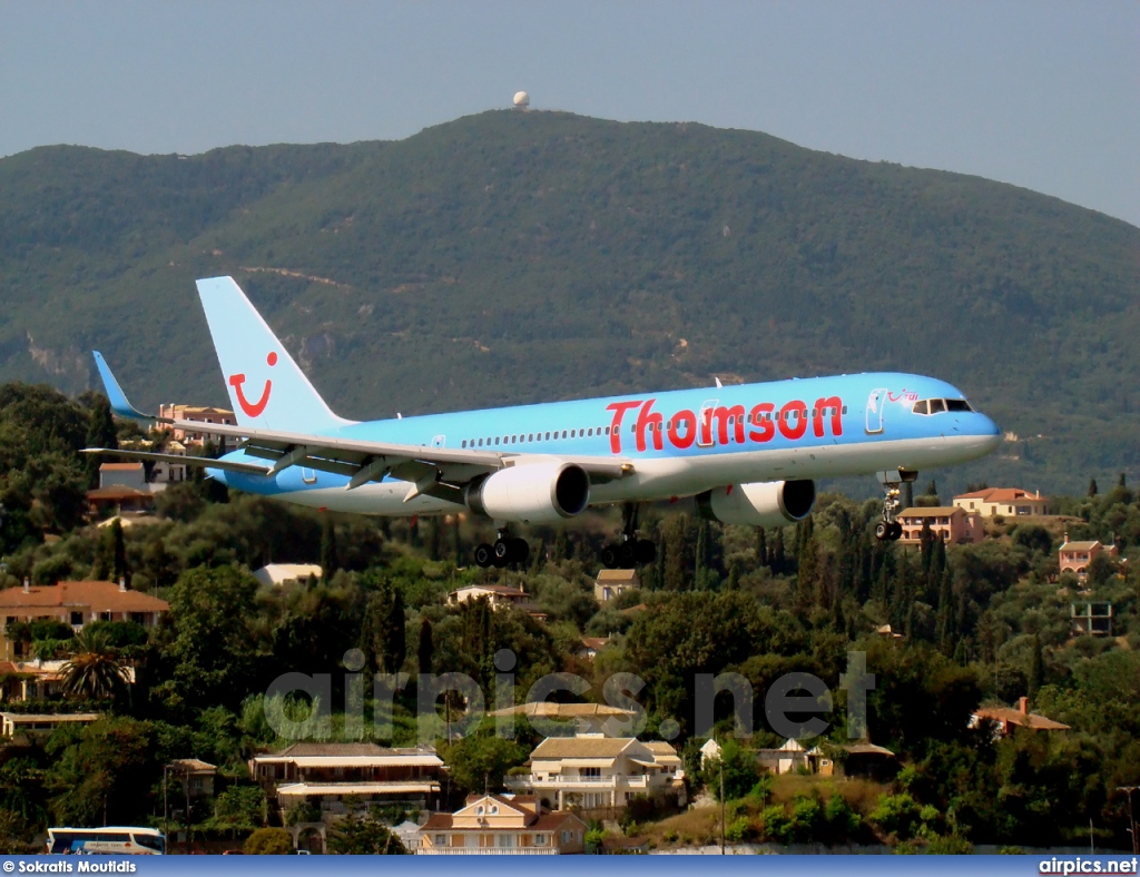 G-CPEV, Boeing 757-200, Thomson Airways