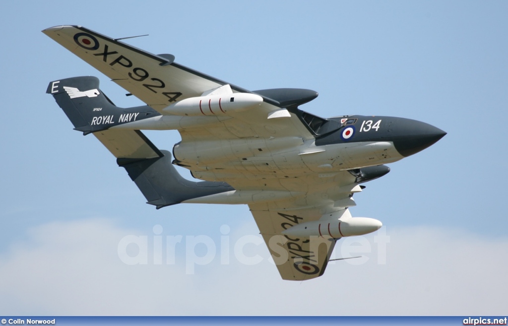 G-CVIX, De Havilland DH-110 Sea Vixen FAW.2, Private