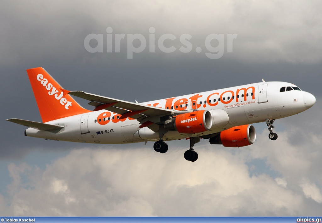 G-EJAR, Airbus A319-100, easyJet