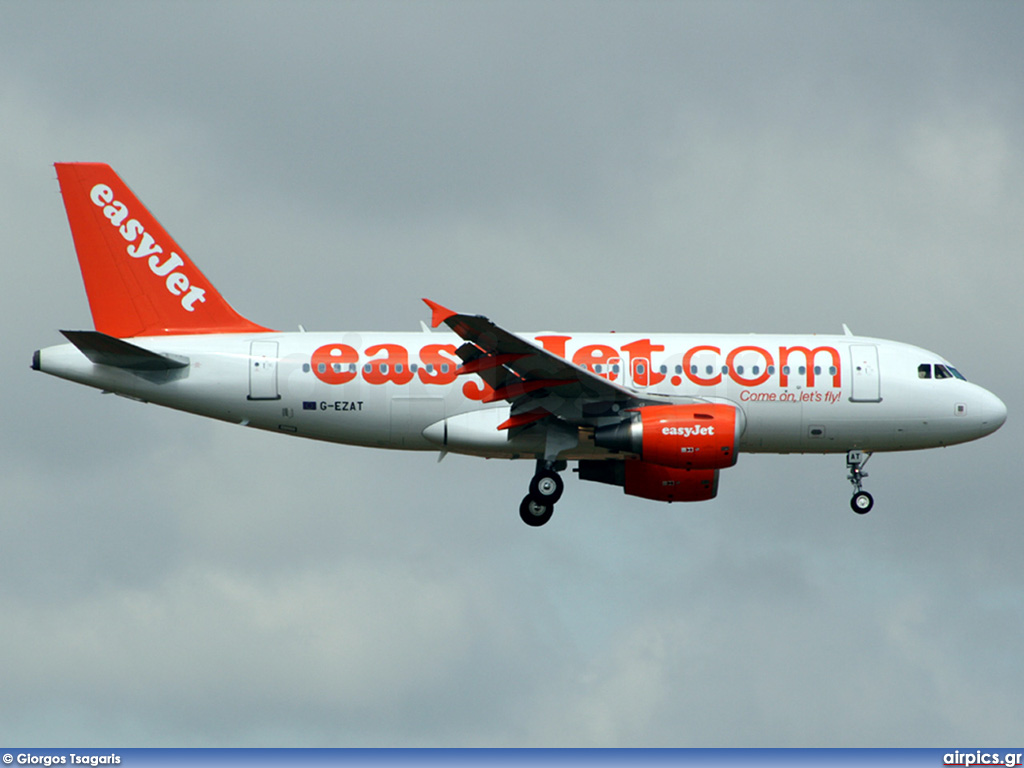 G-EZAT, Airbus A319-100, easyJet