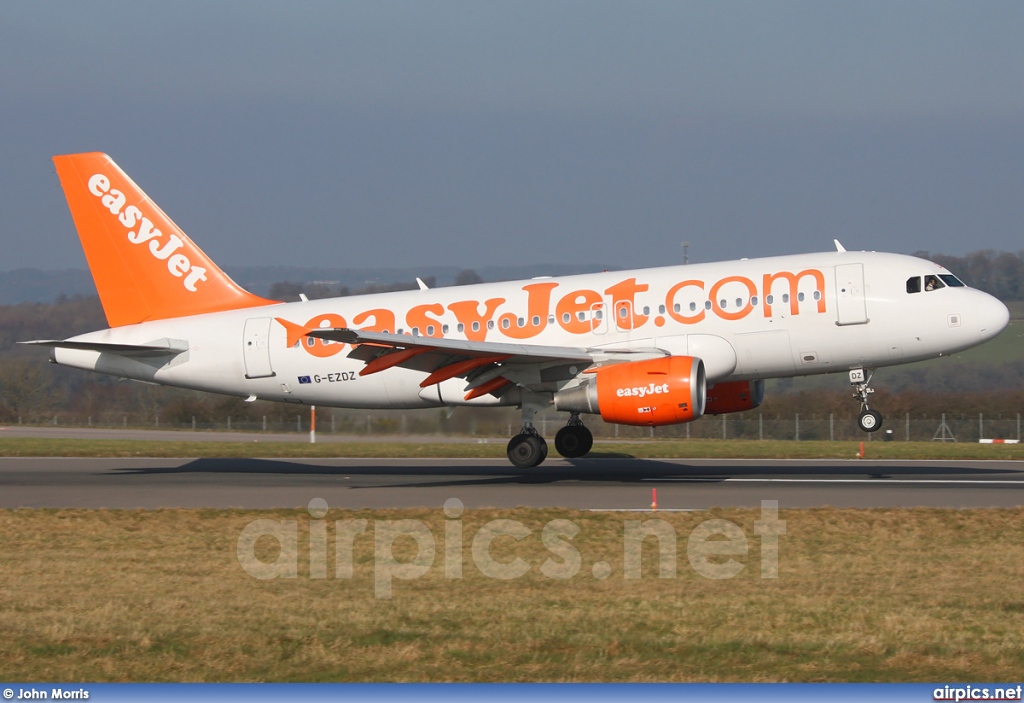 G-EZDZ, Airbus A319-100, easyJet