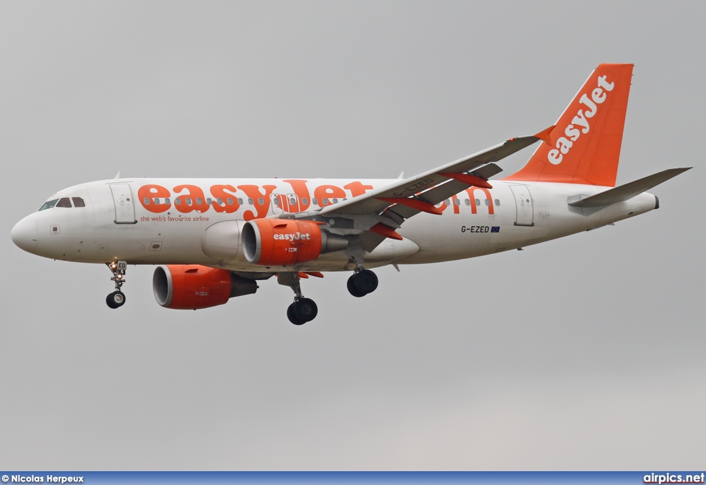 G-EZED, Airbus A319-100, easyJet