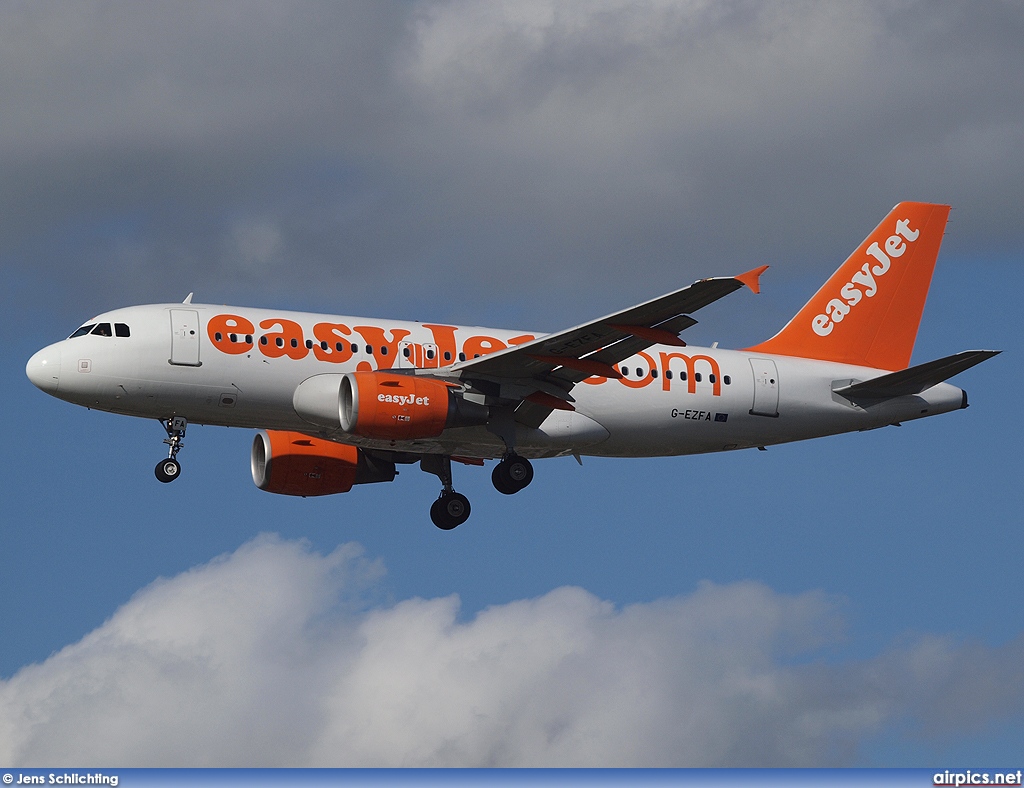 G-EZFA, Airbus A319-100, easyJet