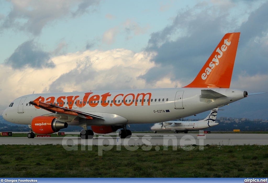 G-EZTA, Airbus A320-200, easyJet