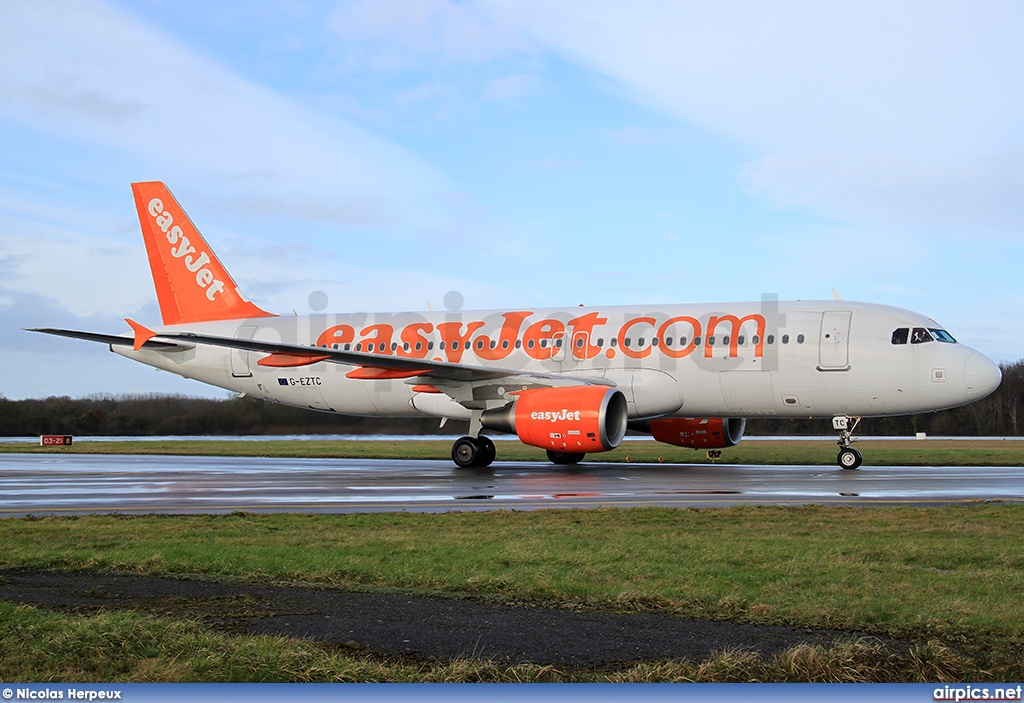 G-EZTC, Airbus A320-200, easyJet