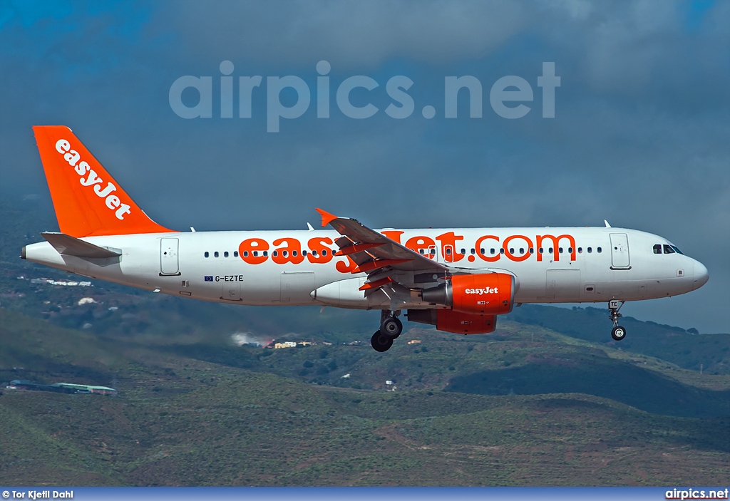 G-EZTE, Airbus A320-200, easyJet