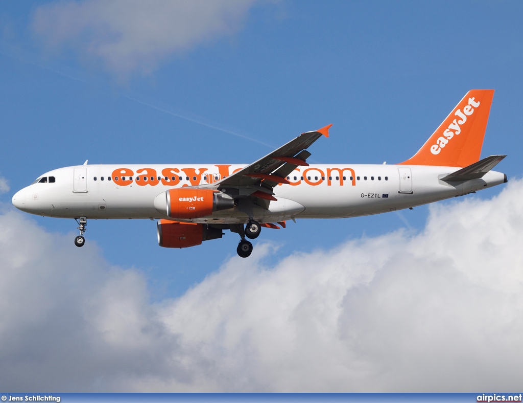 G-EZTL, Airbus A320-200, easyJet