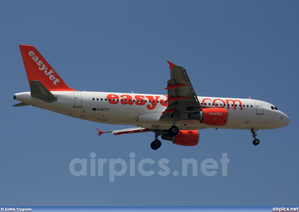 G-EZTX, Airbus A320-200, easyJet