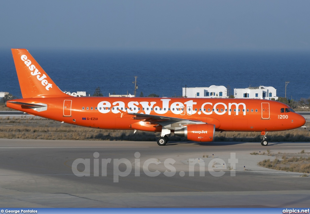 G-EZUI, Airbus A320-200, easyJet