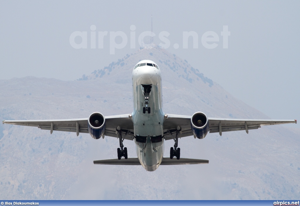 G-FCLF, Boeing 757-200, Thomas Cook Airlines