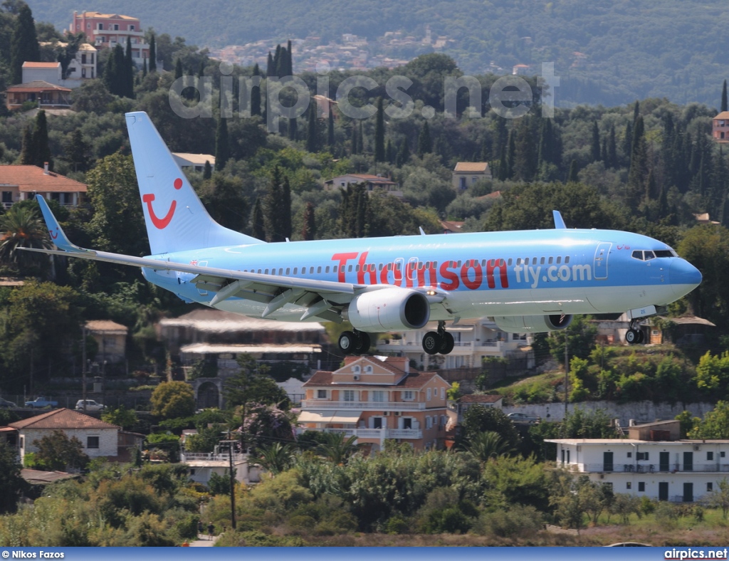 G-FDZE, Boeing 737-800, Thomsonfly