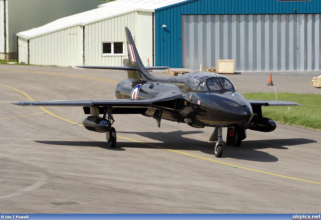 G-FFOX, Hawker Hunter T.7, Private