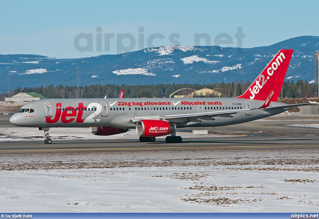 G-LSAB, Boeing 757-200, Jet2.com