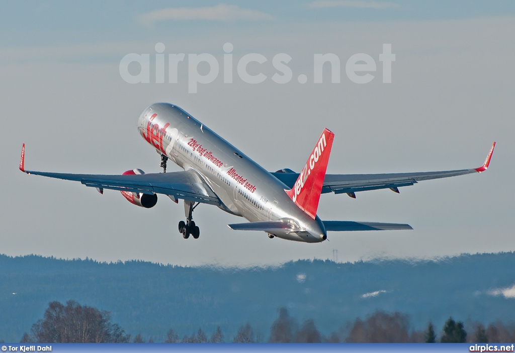 G-LSAB, Boeing 757-200, Jet2.com