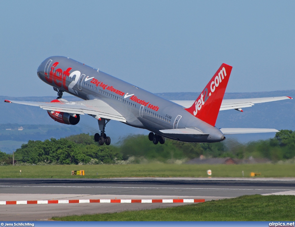 G-LSAI, Boeing 757-200, Jet2.com