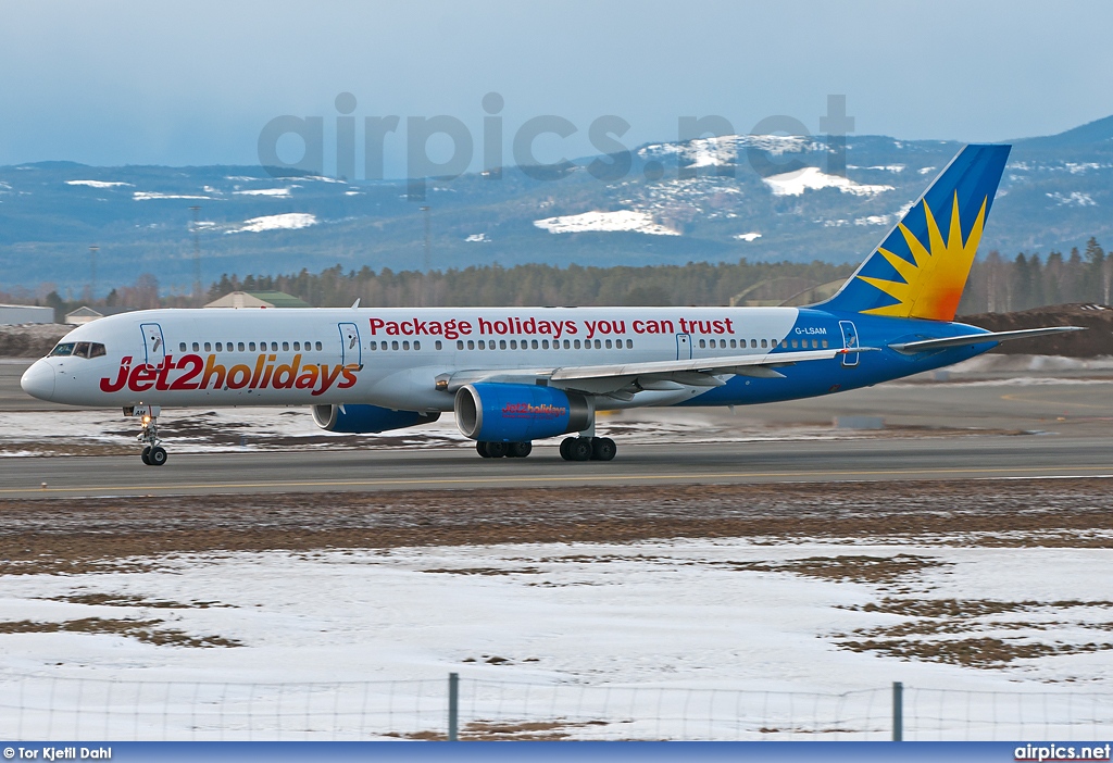 G-LSAM, Boeing 757-200, Jet2.com