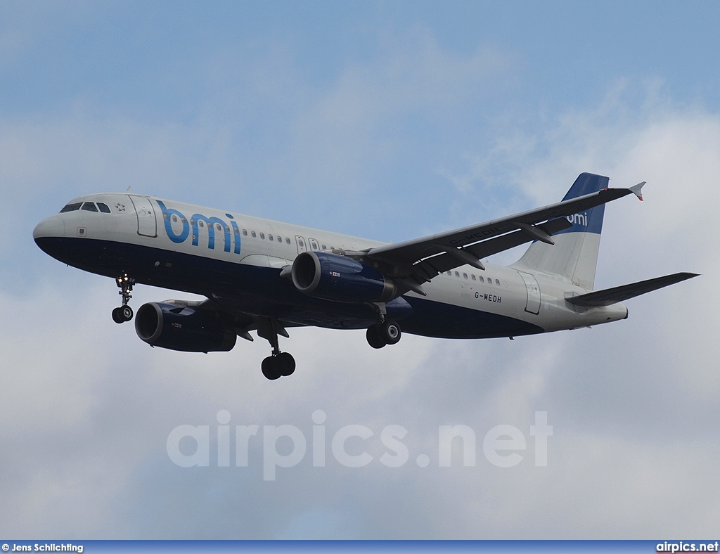 G-MEDH, Airbus A320-200, bmi