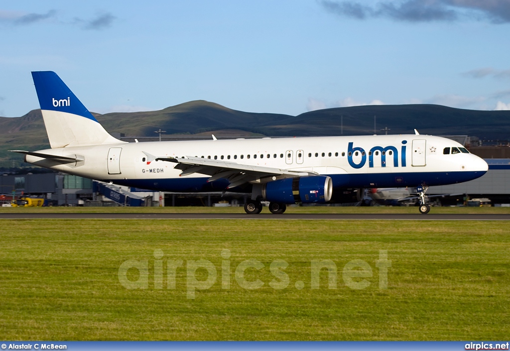 G-MEDH, Airbus A320-200, bmi