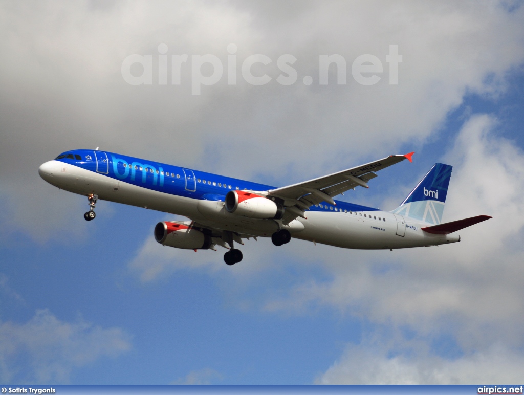 G-MEDU, Airbus A321-200, bmi