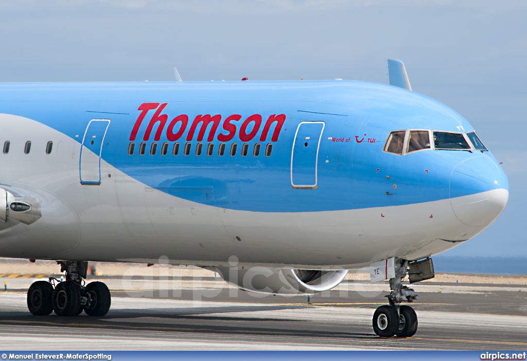 G-OBYE, Boeing 767-300ER, Thomsonfly