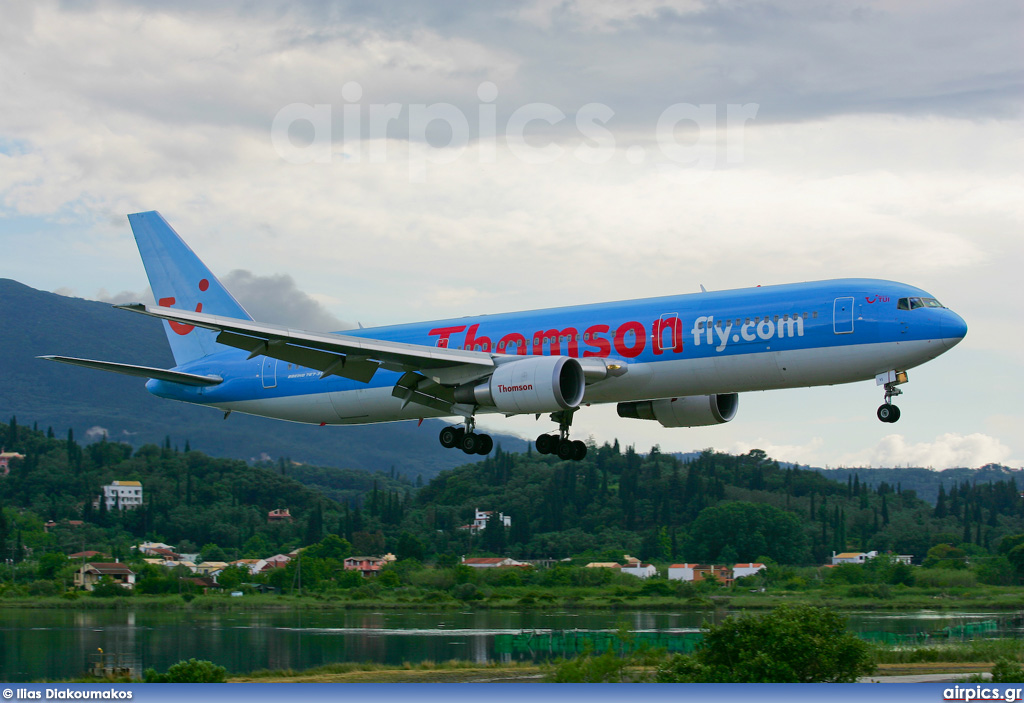 G-OBYI, Boeing 767-300ER, Thomsonfly