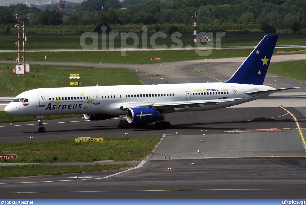 G-OJIB, Boeing 757-200, Astraeus