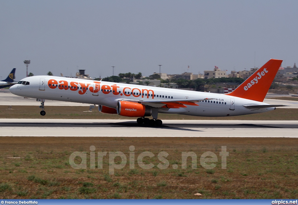 G-OJIB, Boeing 757-200, easyJet