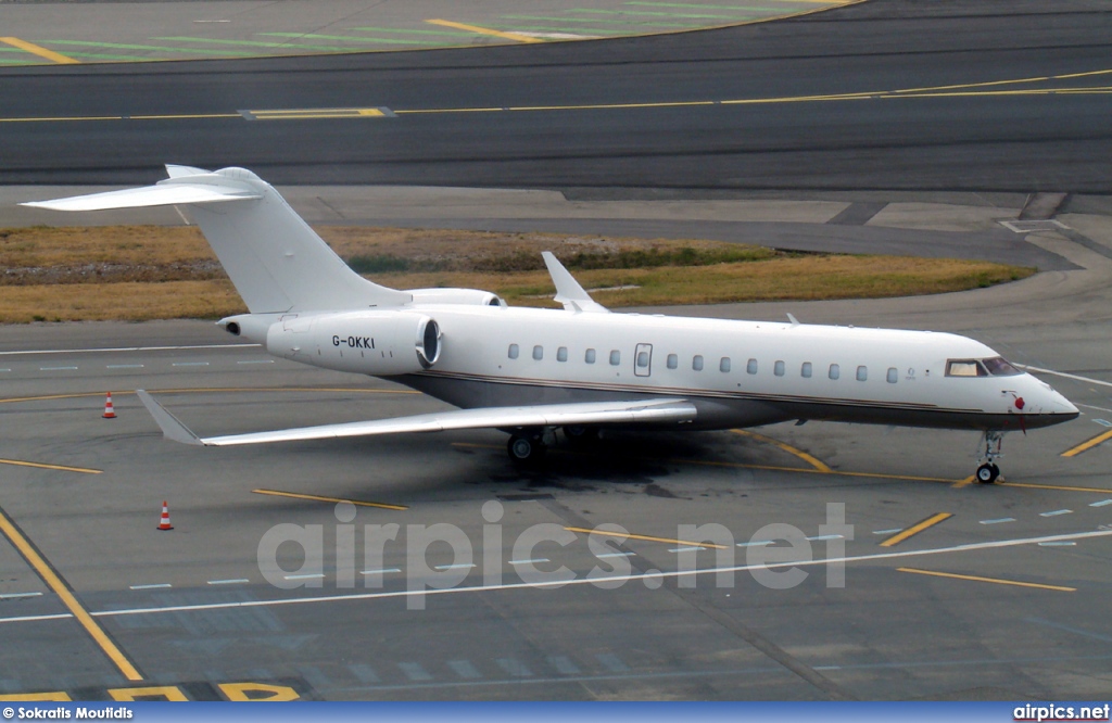 G-OKKI, Bombardier Global Express, Private