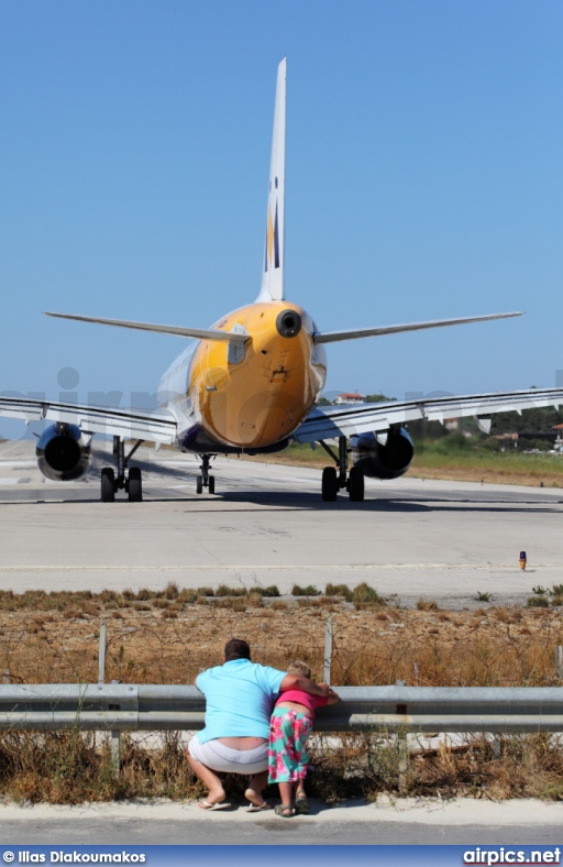 G-OZBL, Airbus A321-200, Monarch Airlines