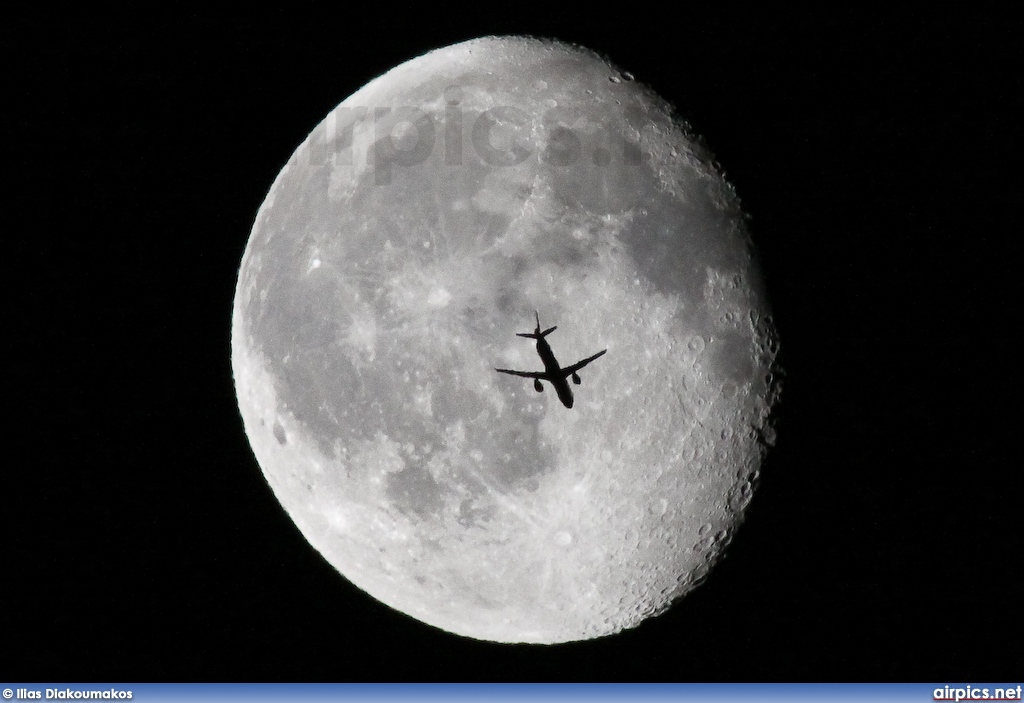 G-OZBT, Airbus A321-200, Monarch Airlines