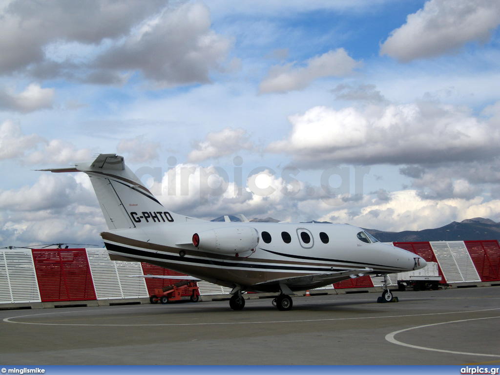 G-PHTO, Beechcraft Premier I, Private