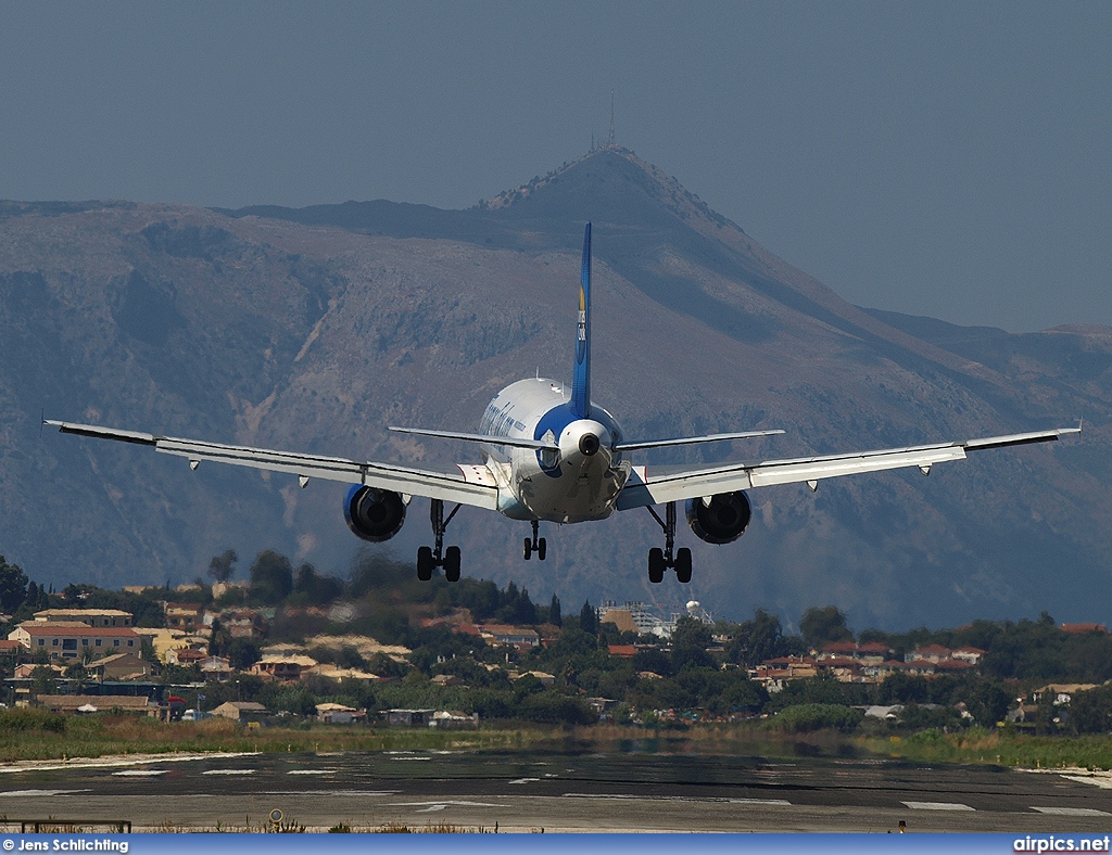 G-SUEW, Airbus A320-200, Thomas Cook Airlines