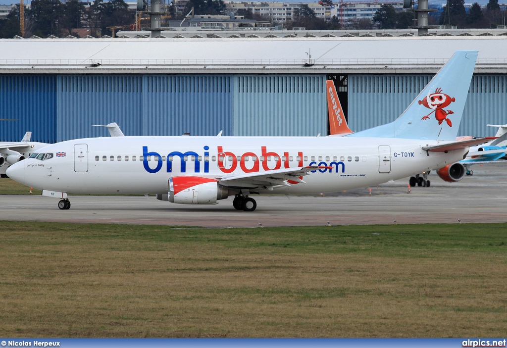 G-TOYK, Boeing 737-300, bmibaby
